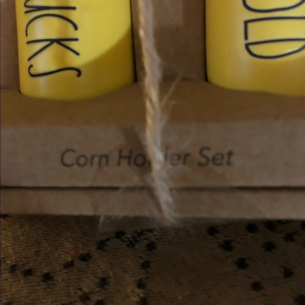 Rae Dunn CORNY SHUCKS HOLD CORN Corn Holder Set of 4 (Yellow)